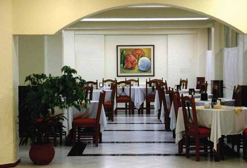 Hotel Batab Cancún Buitenkant foto