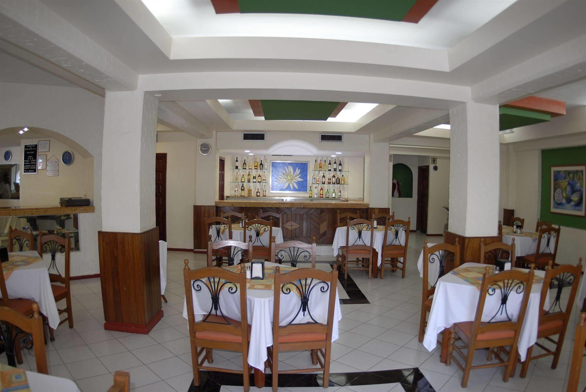 Hotel Batab Cancún Buitenkant foto